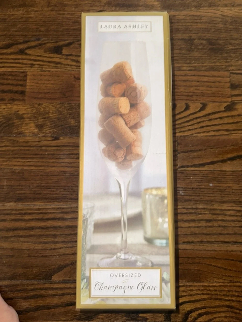LAURA ASHLEY OVERSIZED WINE GLASS HOLDS 29 fl OZ OR CORKS